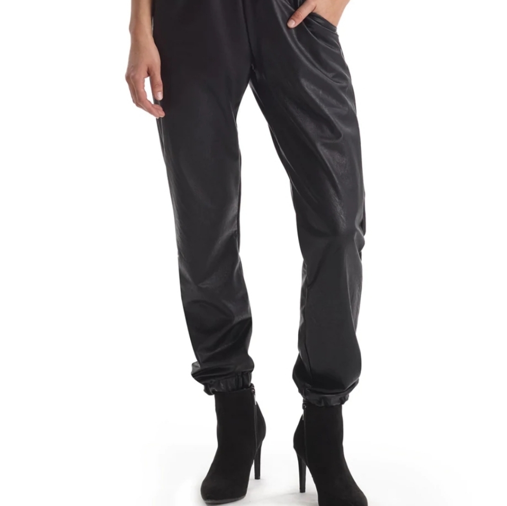Vegan Leather Jogging-Style Pant
